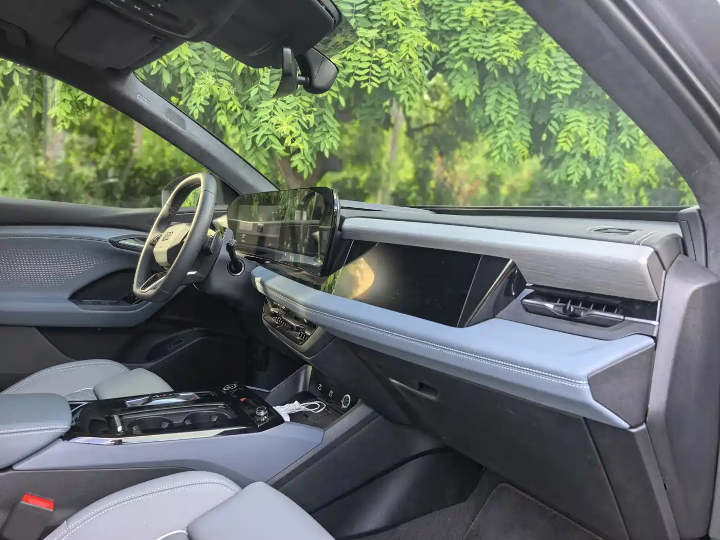 Audi Q6L e-tron 2025 Model Pioneer Edition фото 13