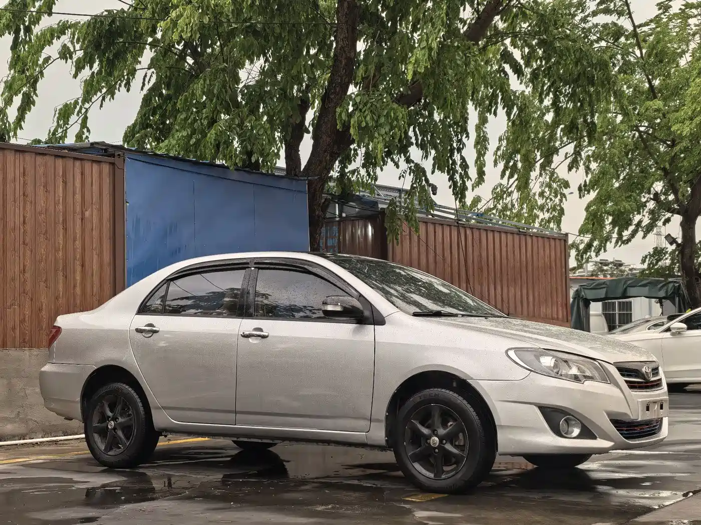 Toyota Corolla 2013 1.6L Automatic Excellence Edition фото 3