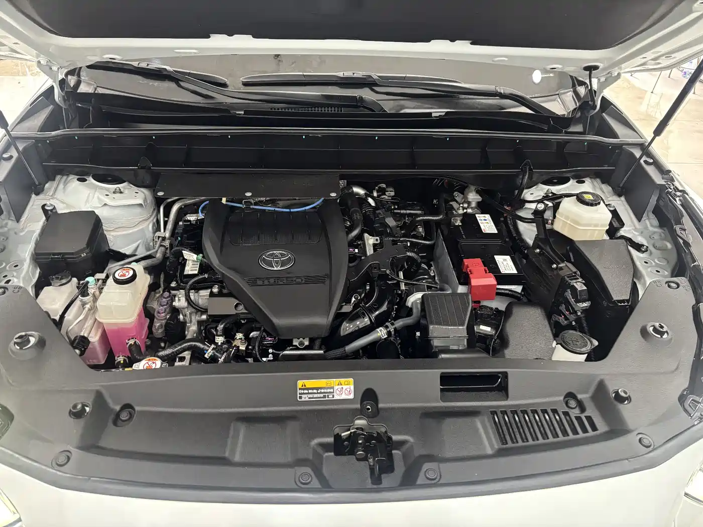 Toyota Highlander 2022 380T 4WD Premium 7-Seater фото 30