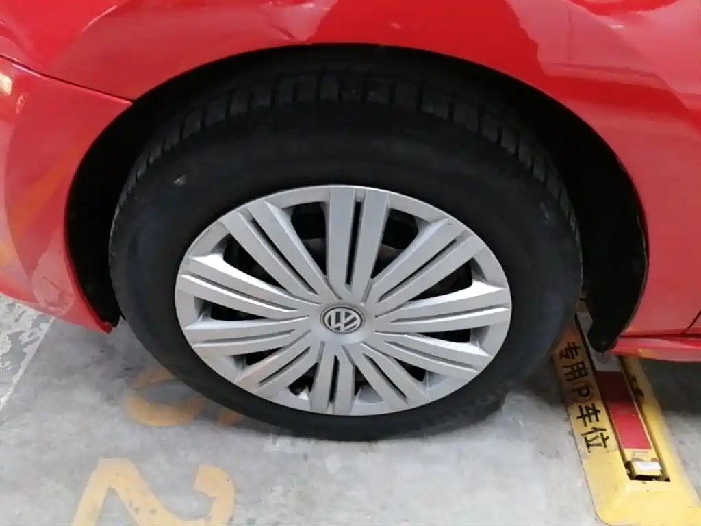Volkswagen Polo 2016 1.6L Automatic Comfort фото 23