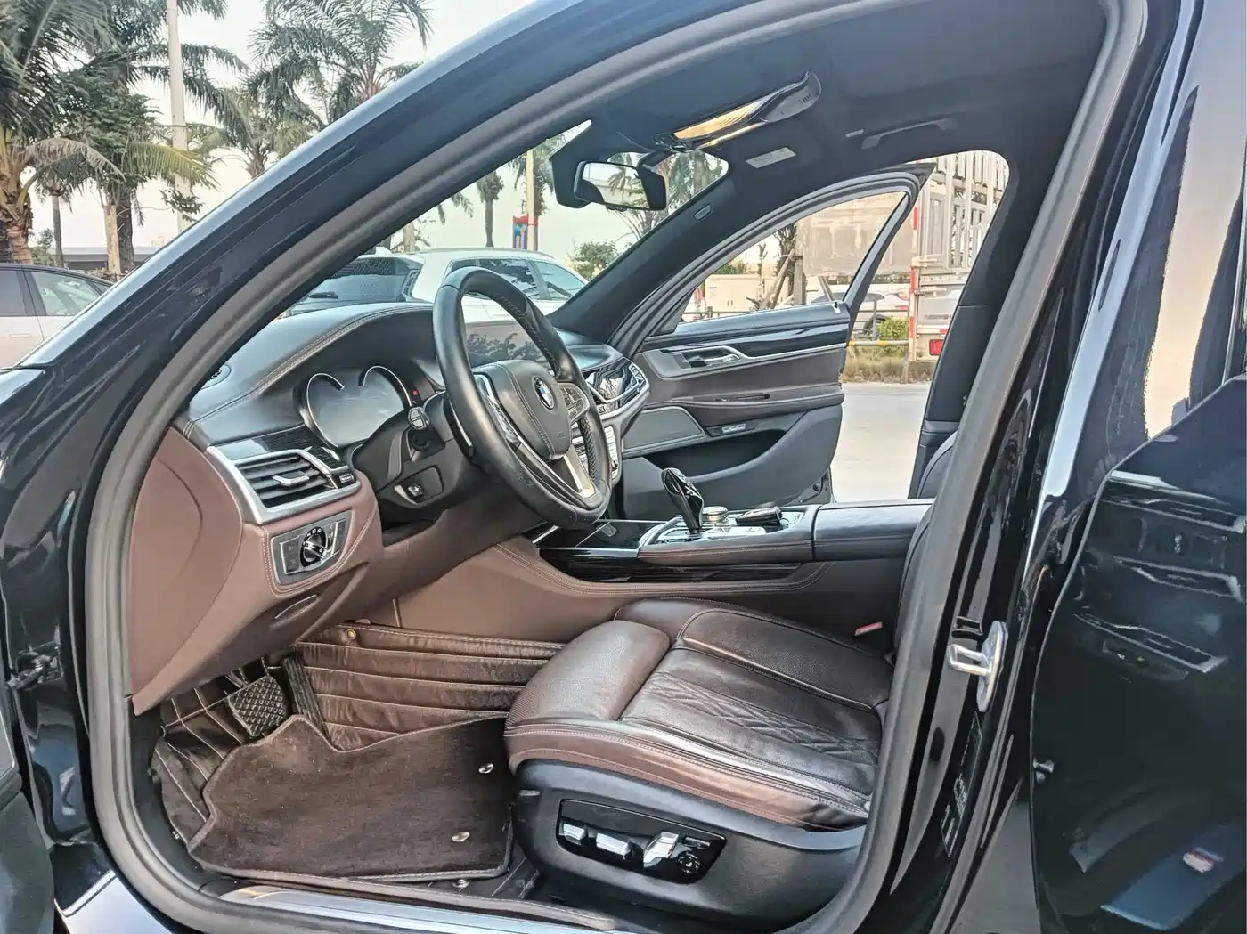 BMW 7 Series 2018 730Li Premium Type M Sport Package фото 6