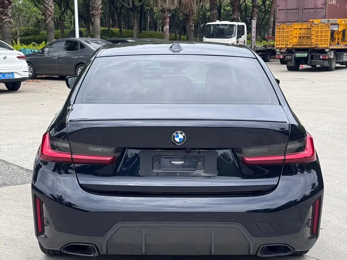 BMW 3 Series 2023 325Li M Sport Black Night Package фото 8
