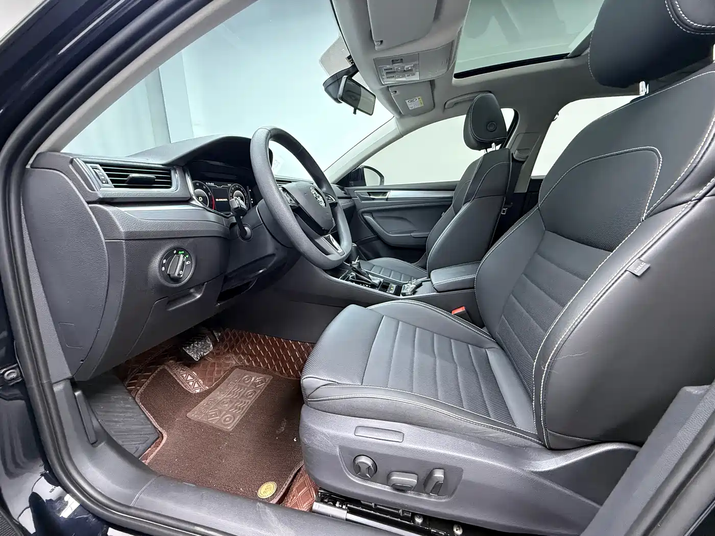 Škoda Superb 2023 Facelift TSI280 DSG Premium Edition фото 6
