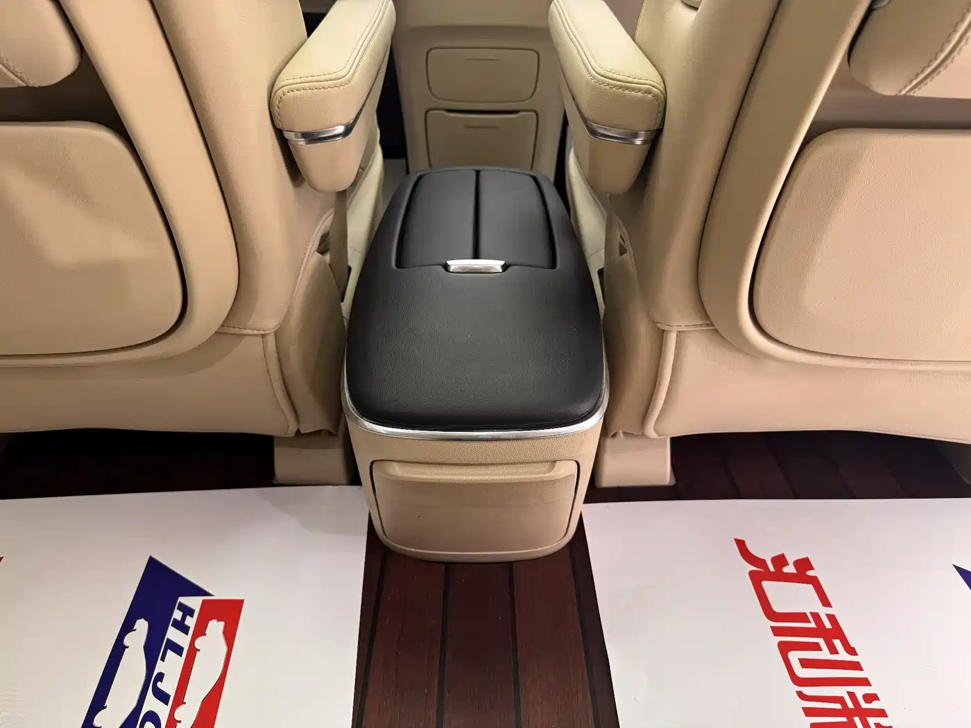 Buick GL8 2022 ES Landmark 653T Luxury фото 14