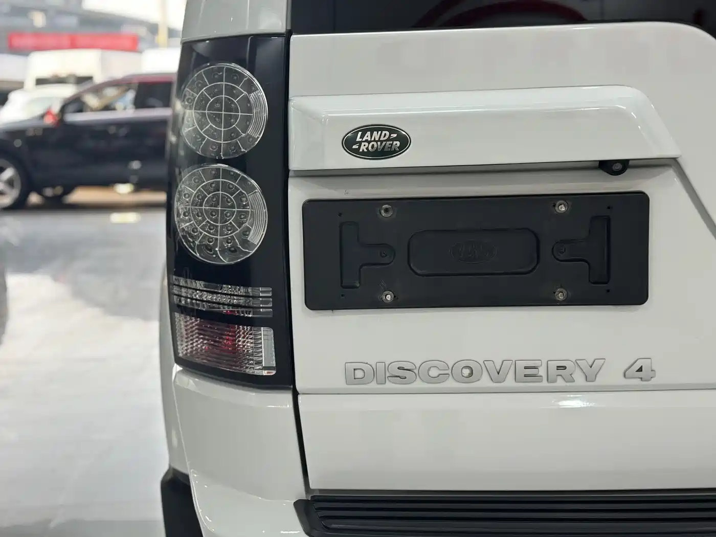 Land Rover Discovery 2013 3.0 SDV6 HSE Diesel фото 16