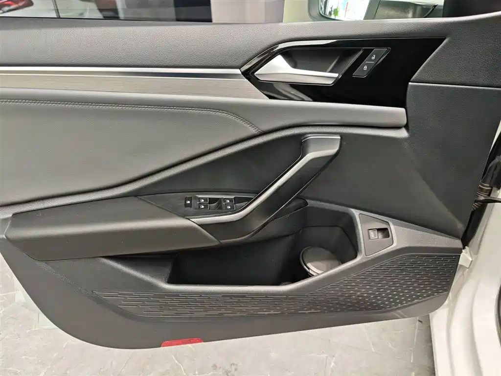 Volkswagen Sagitar 2019 280TSI DSG Comfort Edition China VI фото 5