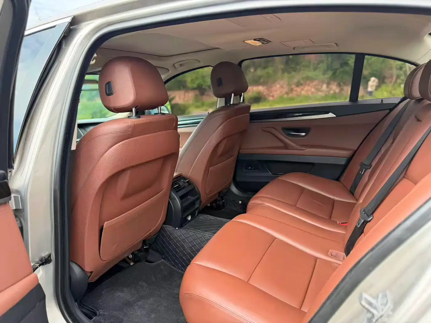 BMW 5 Series 2017 525Li Leading Edition фото 8