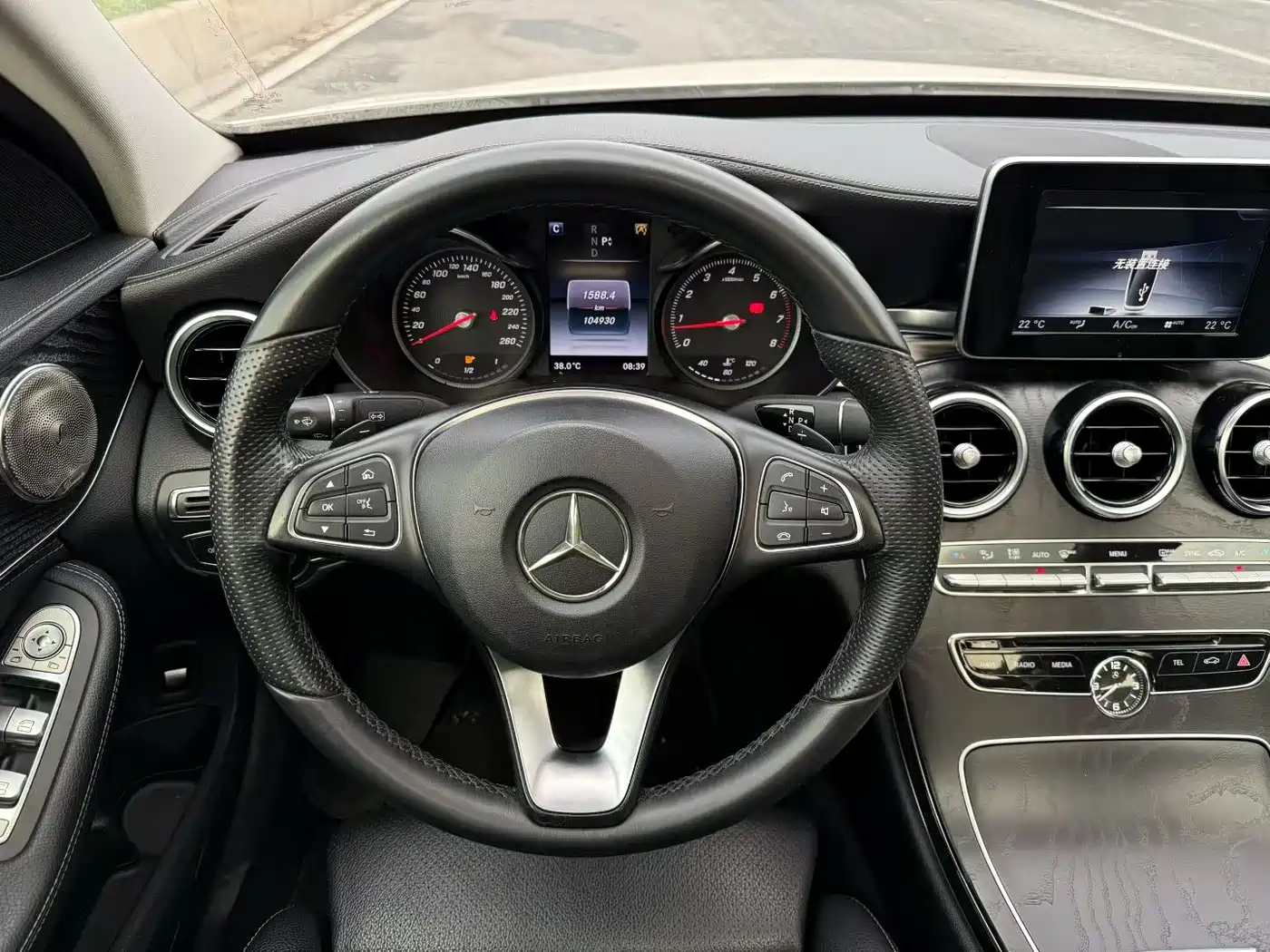Mercedes-Benz C-Class 2015 Facelift C 200 L Sport фото 8