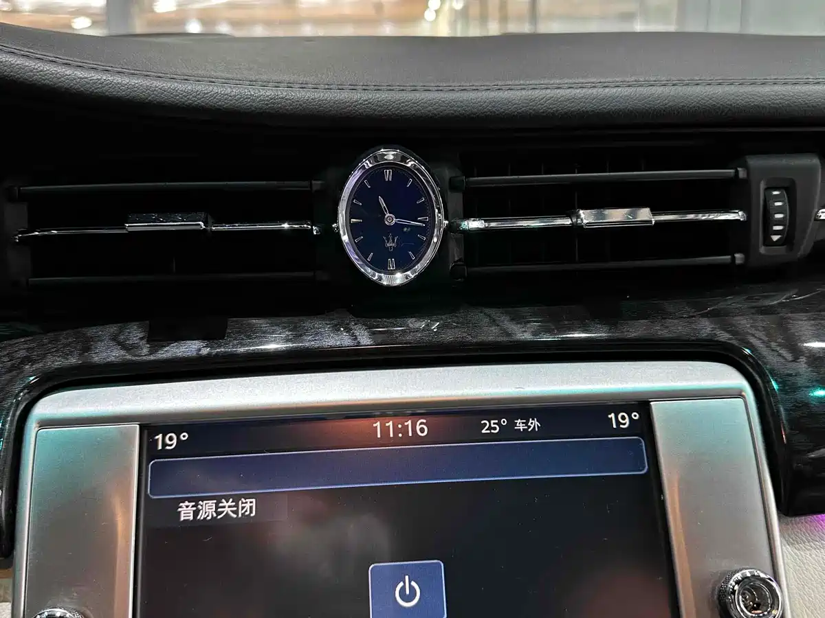 Maserati Quattroporte 2015 3.0T S Q4 фото 21