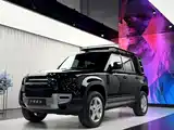 Photo 1 - Land Rover Defender