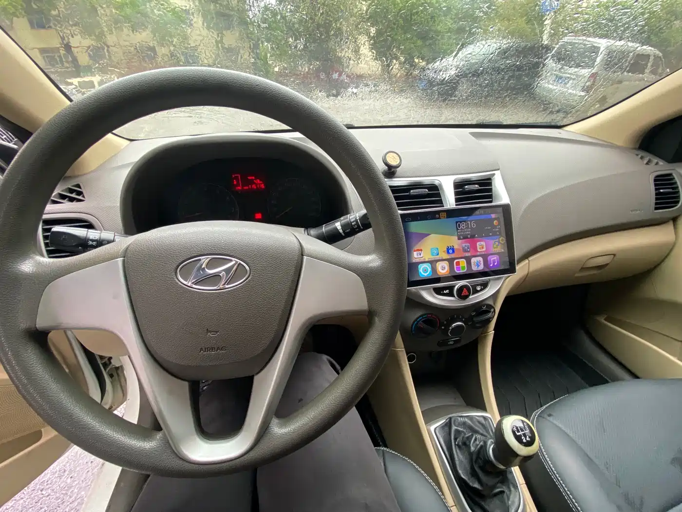 Hyundai Verna 2014 1.4L Manual Fashion GS фото 14