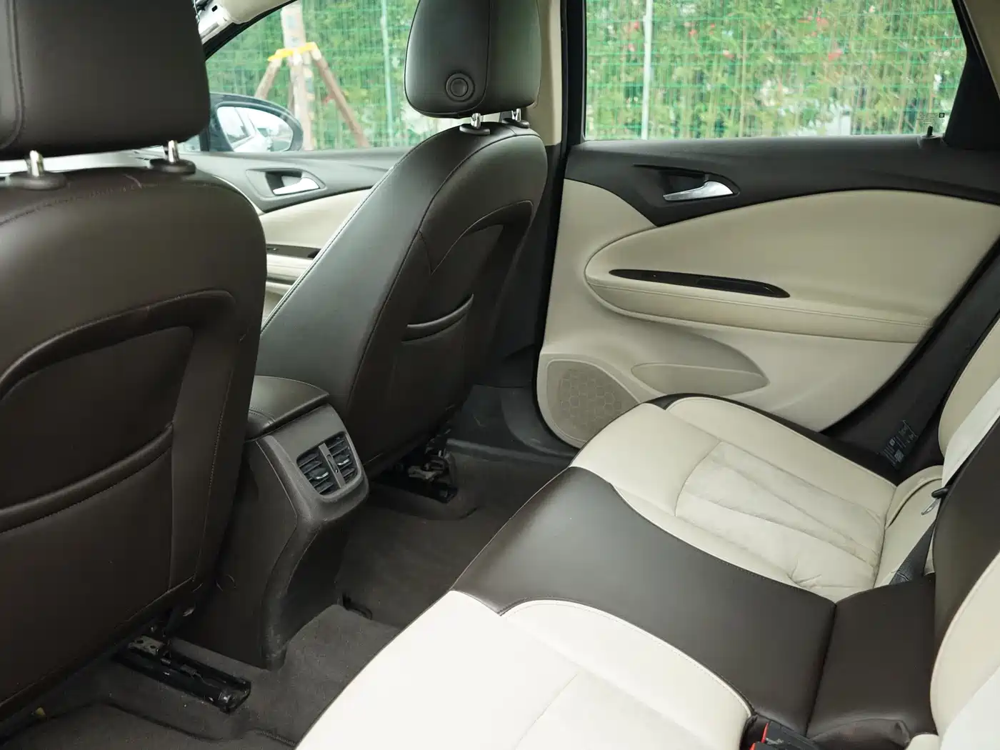 Buick Verano 2017 Sedan 15S Automatic Leading фото 15