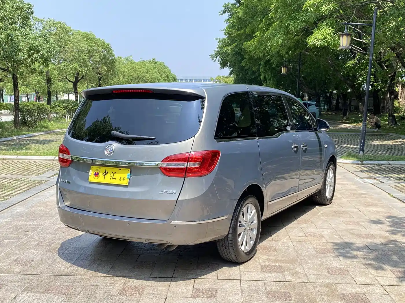 Buick GL8 2018 28T Luxury Model China VI фото 9