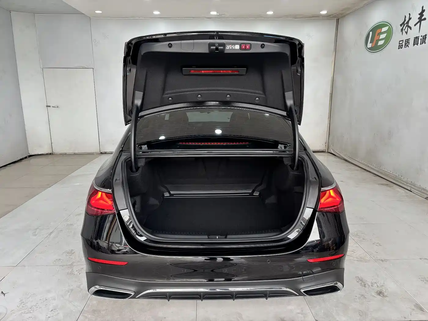 Mercedes-Benz E-Class 2024 Facelift E 300 L Fashion Sport фото 29