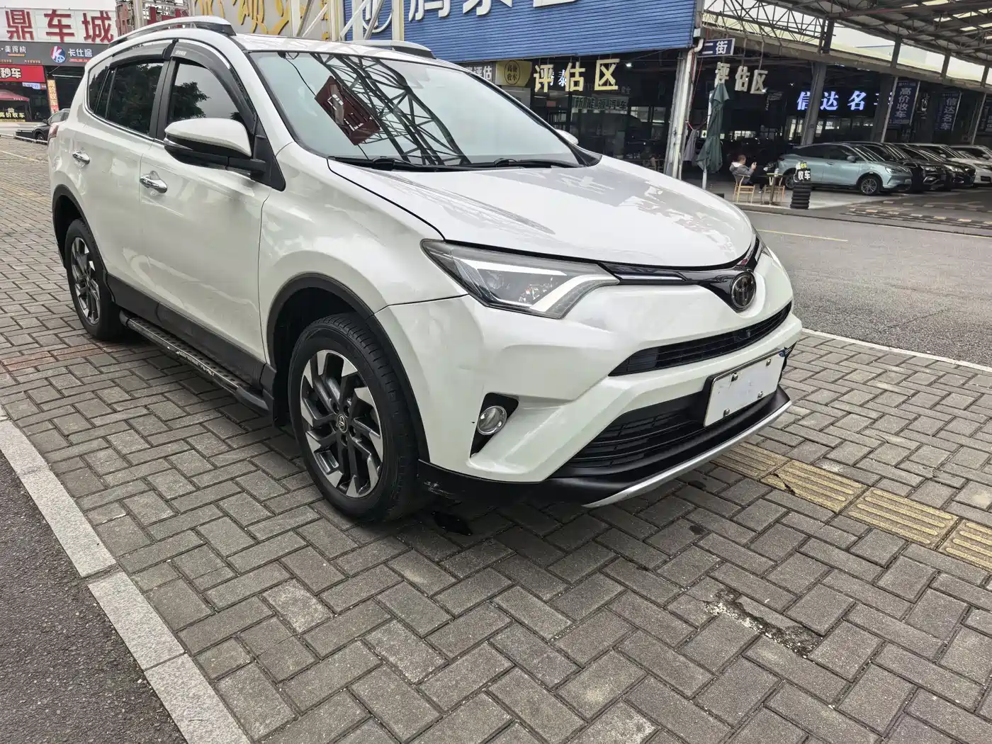 Toyota RAV4 Rongfang 2018 2.5L Automatic 4WD Elite i Edition фото 4