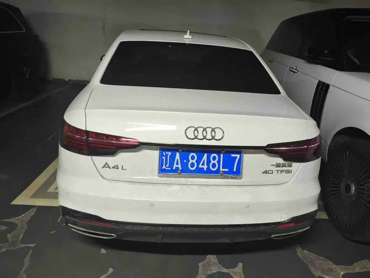 Photo 7 - Audi A4L