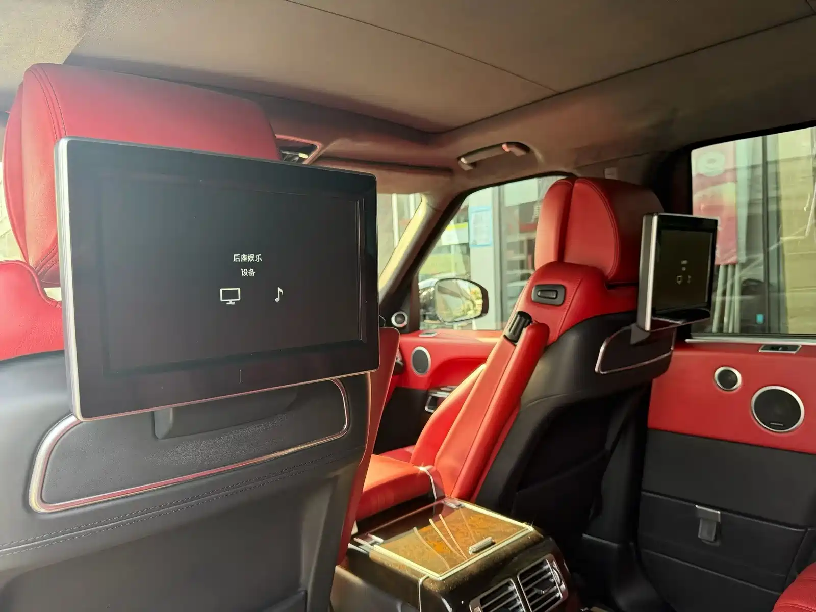 Фото 8 - Land Rover Range Rover