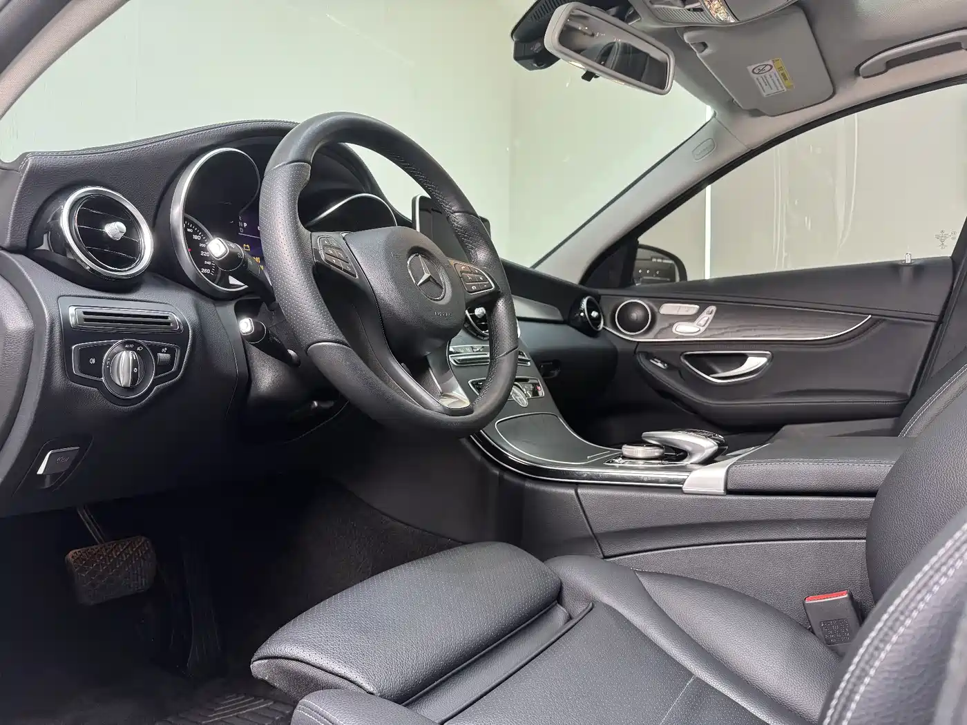 Mercedes-Benz C-Class 2018 C 200 L Sport Edition фото 17