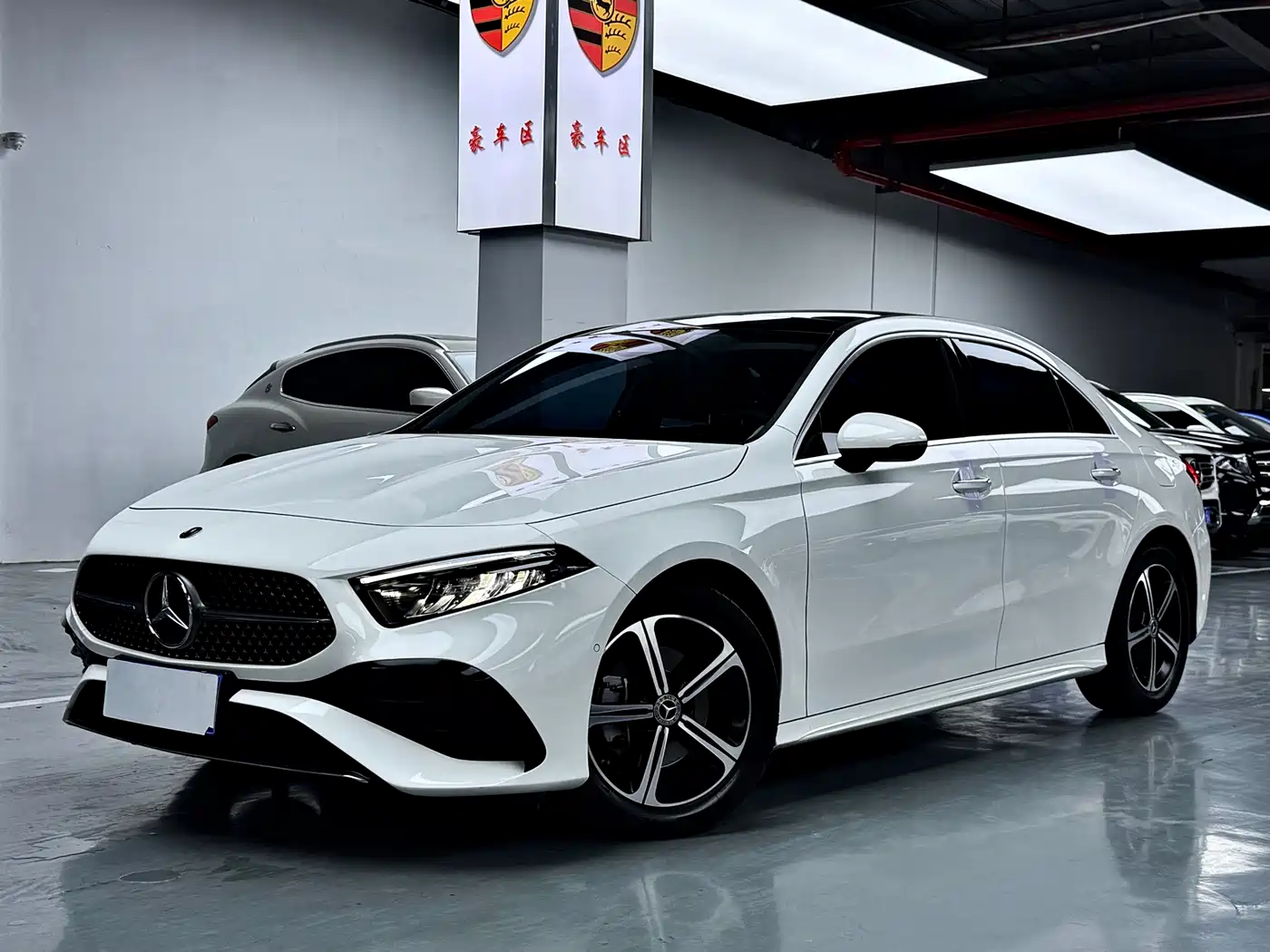 MERCEDES-BENZ CLASS A 2023
