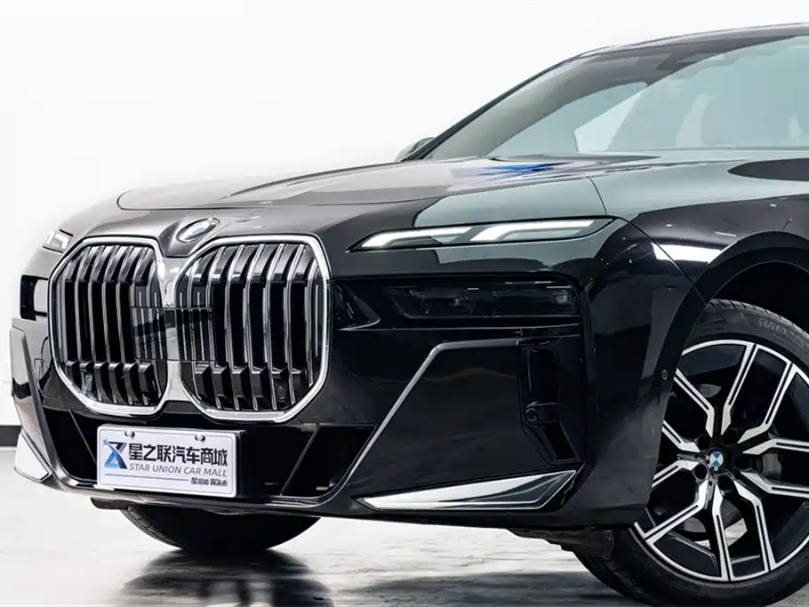 BMW 7 Series 2023 Model 735Li M Sport Package фото 3