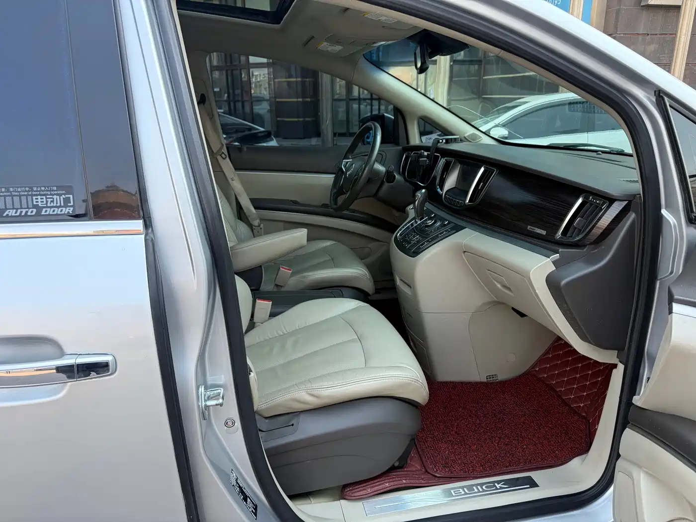 Buick GL8 2013 3.0L XT Luxury Business Flagship Edition фото 17