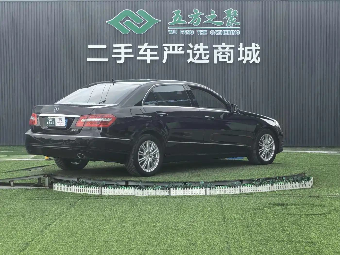 Mercedes-Benz E-Class 2011 E 300 L Elegance фото 21