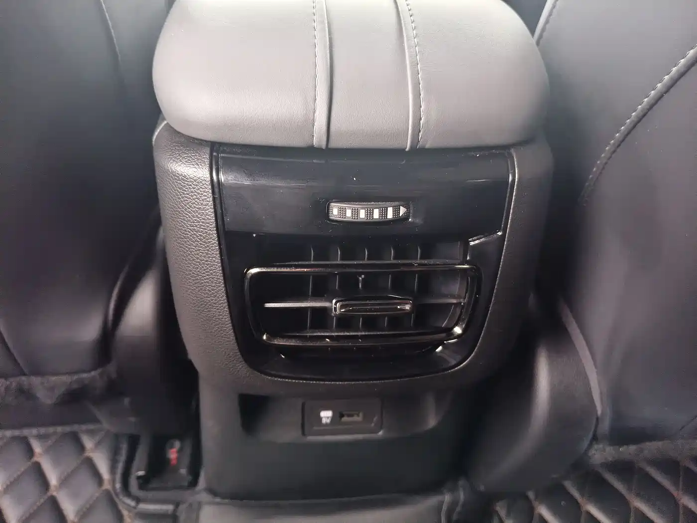GAC Trumpchi Trumpchi Emkoo 2024 Model 400T Auto Shadow Leopard R MAX Edition фото 14