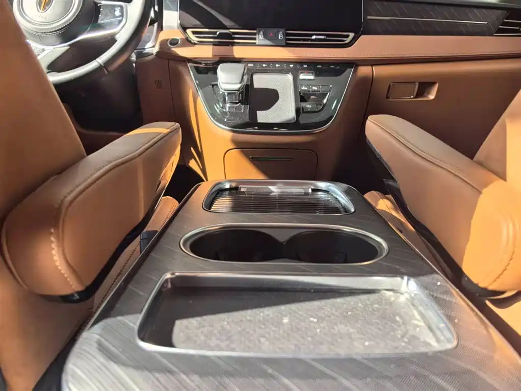 Hongqi HONGQI HQ9 PHEV