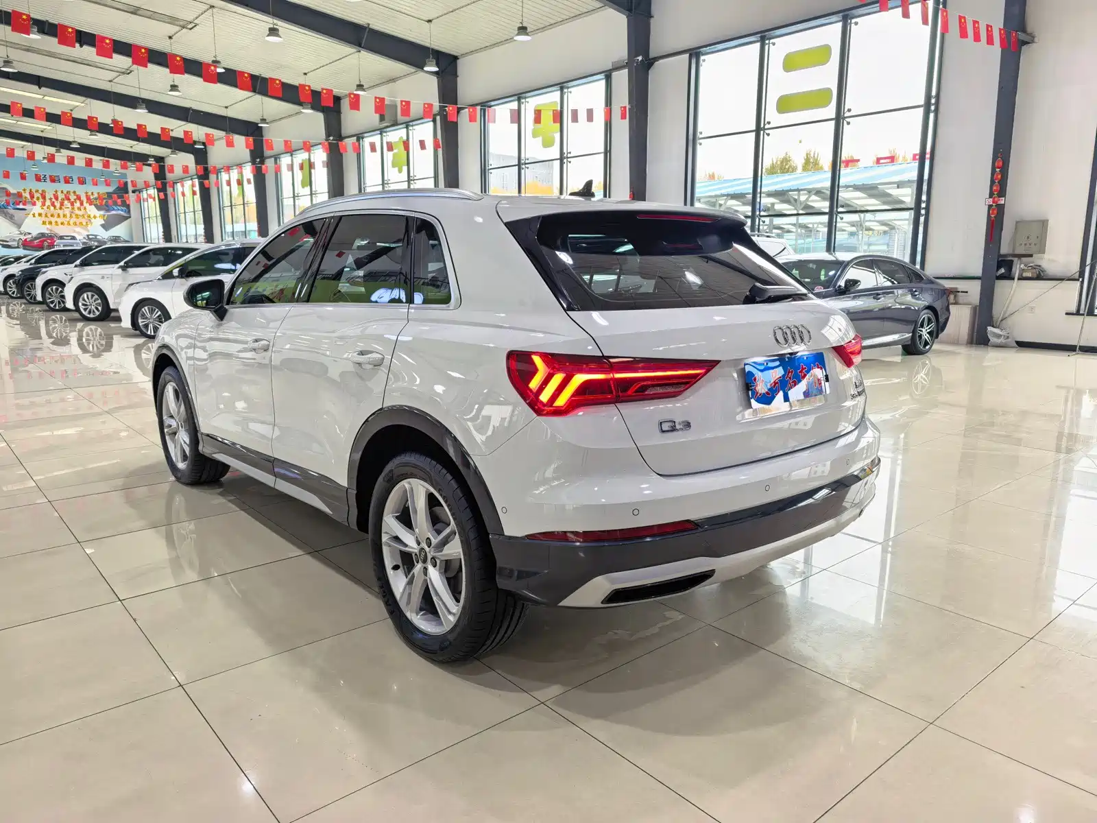 Фото 16 - Audi Q3