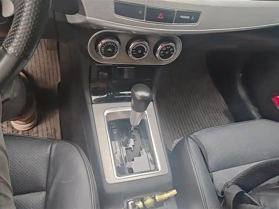 Mitsubishi Lancer EX 2015 2.0L CVT Flagship Edition фото 16