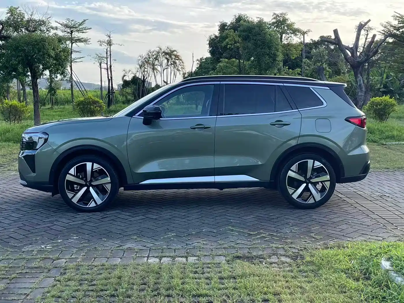 Ford Lingrui, миниатюра 8