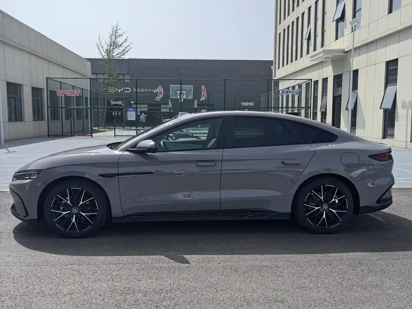 BYD Han 2025 2025 DM-i Smart Driving Edition 125KM LiDAR Flagship