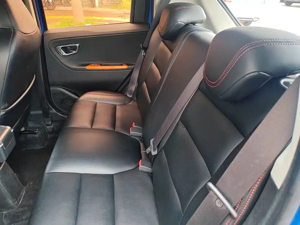 Geely Yuanjing X1 2017 2017 1.3L Manual Crazy Fun Edition