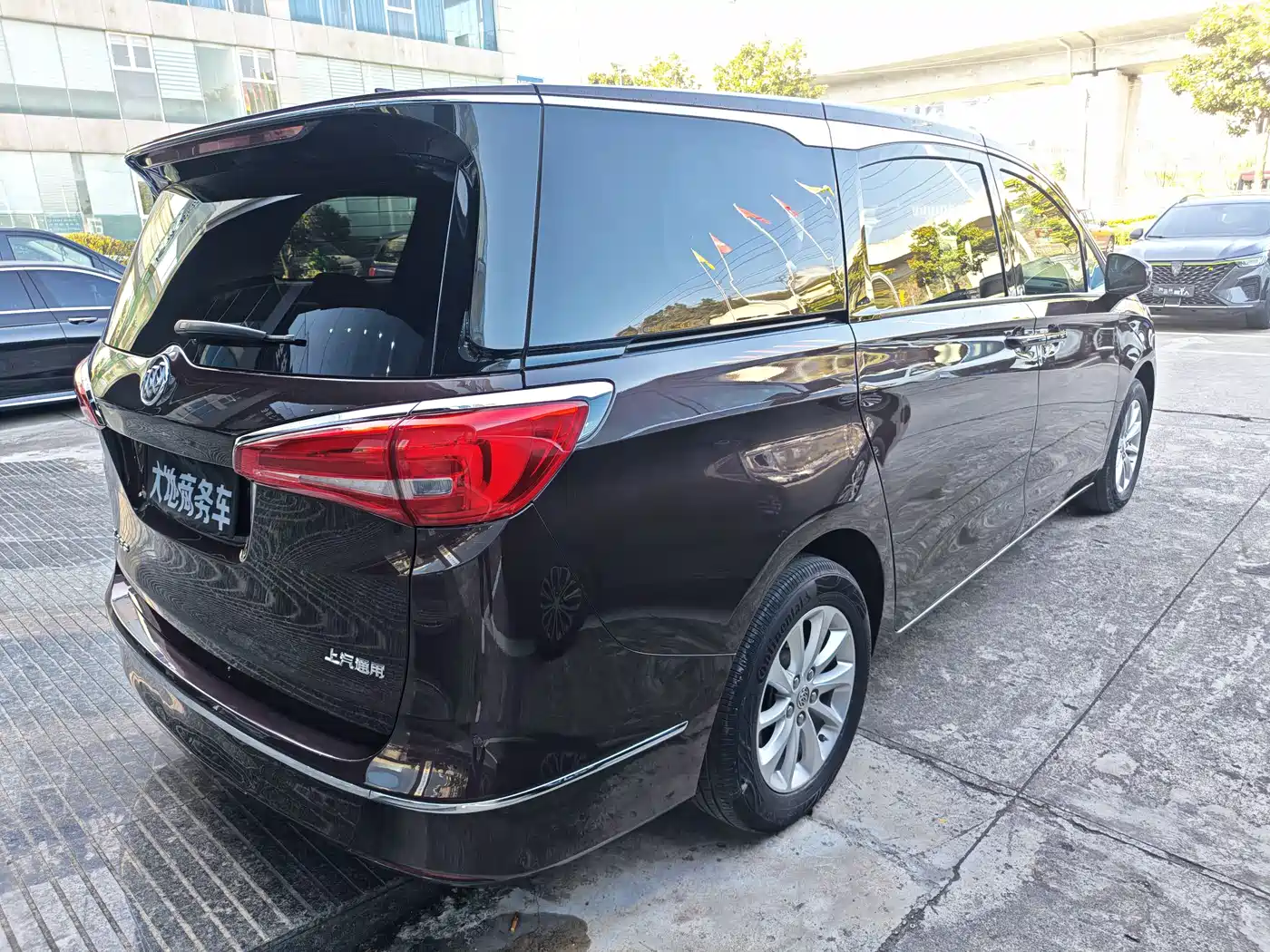 Buick GL8 2018 ES 28T Premium Type China VI фото 23