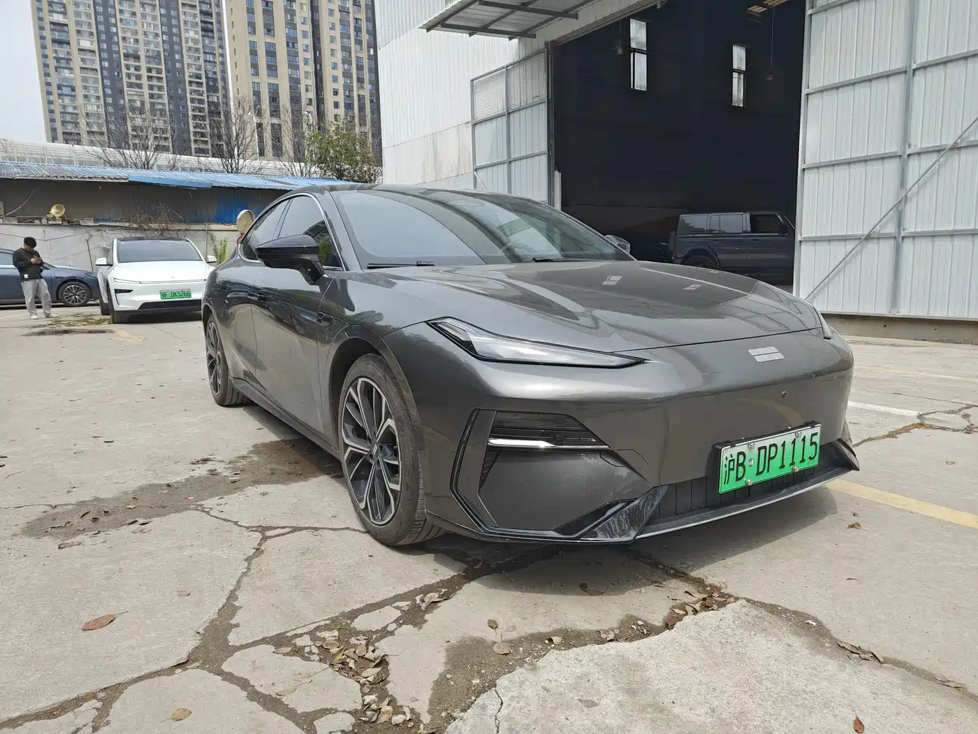 GEELY GALAXY GALAXY E8