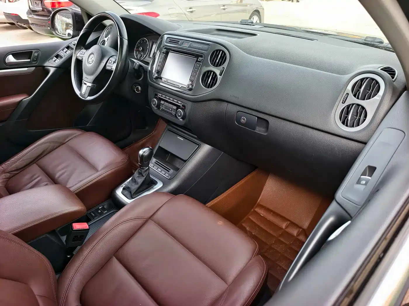 Volkswagen Tiguan 2014 2.0TSI Exclusive Edition фото 17