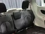 Фото 8 - Chrysler Pacifica PHEV