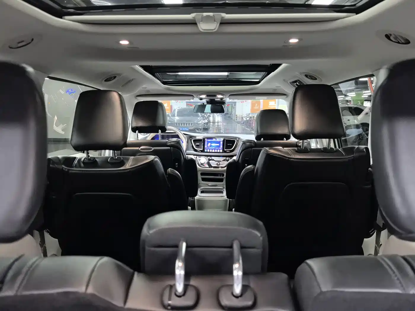 Chrysler Grand Caravan PHEV (Import) 2020 2019 3.6L Plug-in Hybrid