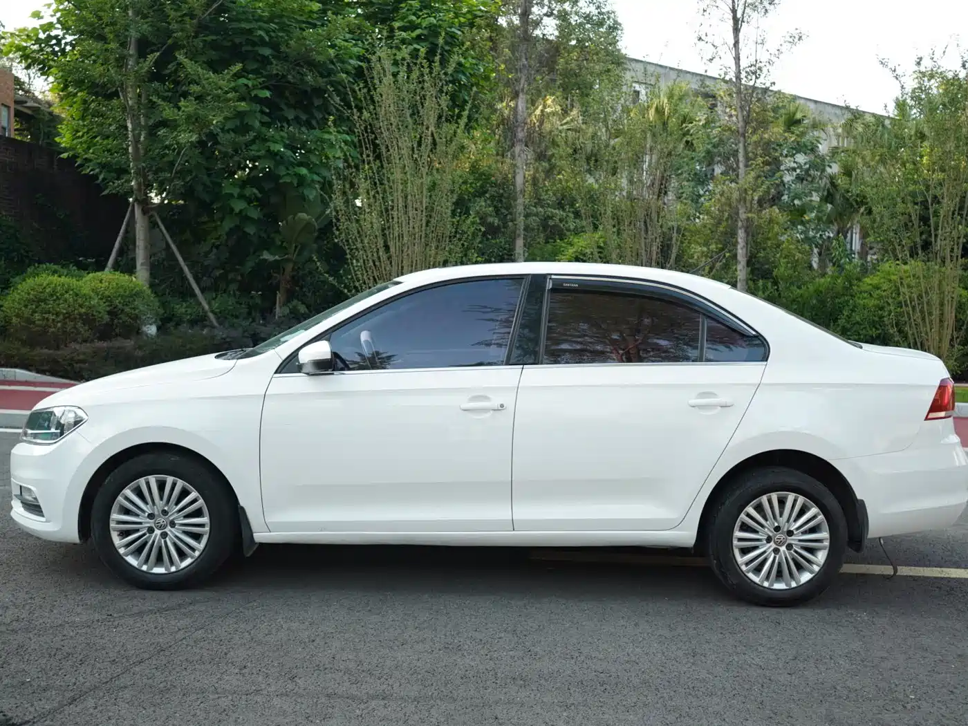 Volkswagen Santana 2018 1.5L Automatic Comfort Edition фото 8