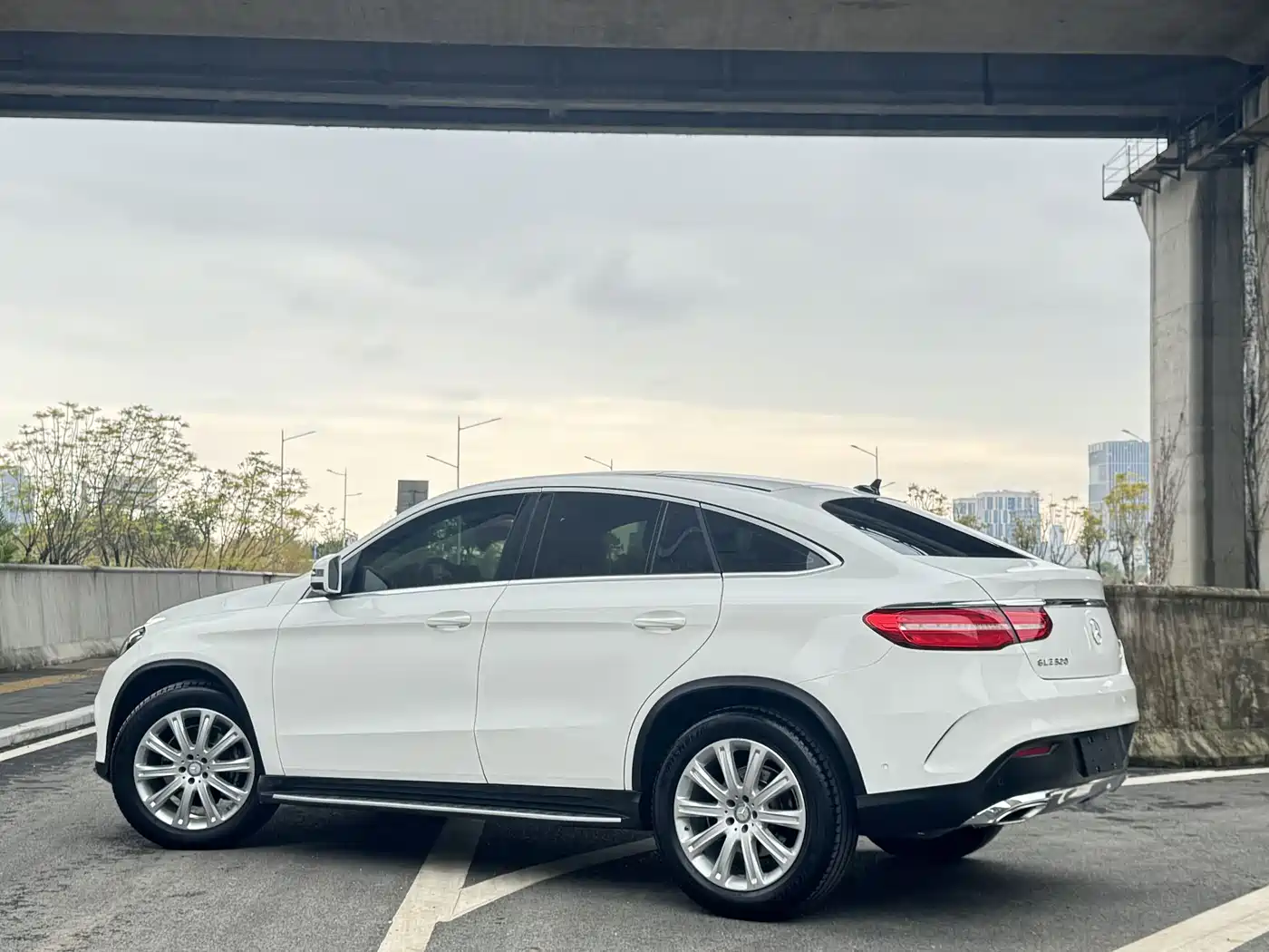 Mercedes-Benz GLE Coupe 2015 GLE 320 4MATIC Coupe SUV фото 7