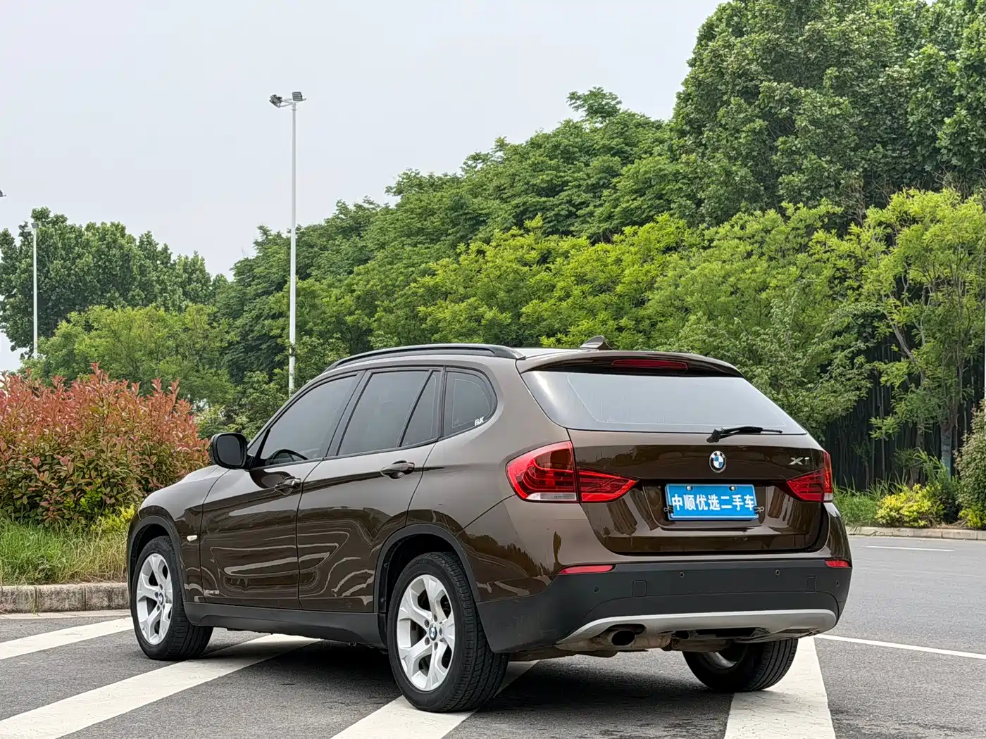 BMW X1 (Import) 2010 sDrive18i Luxury Model фото 7