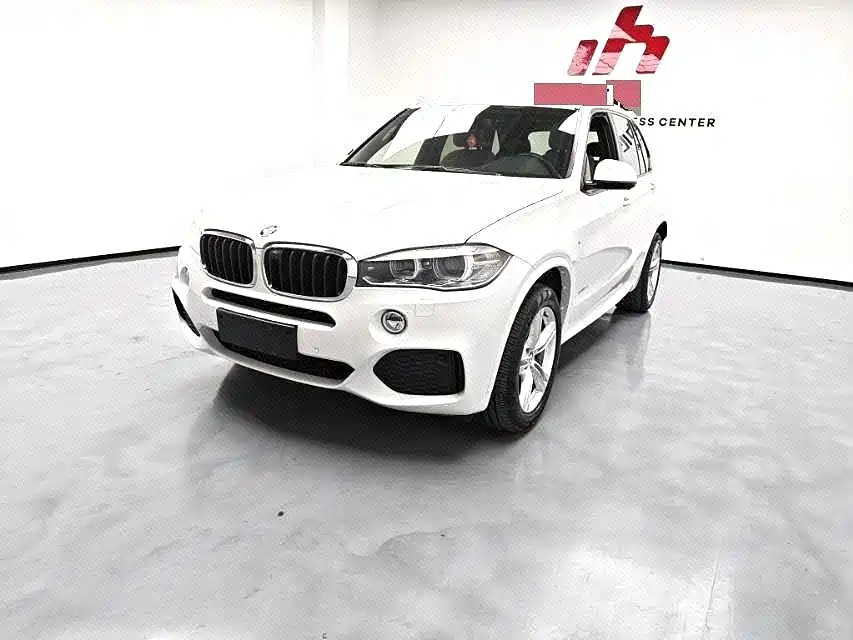 Photo 1 - BMW X5 (Import)
