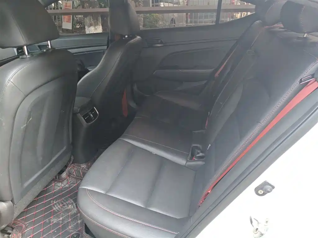 Hyundai Elantra 2020 1.4T DCT Dynamic·Vitality фото 17