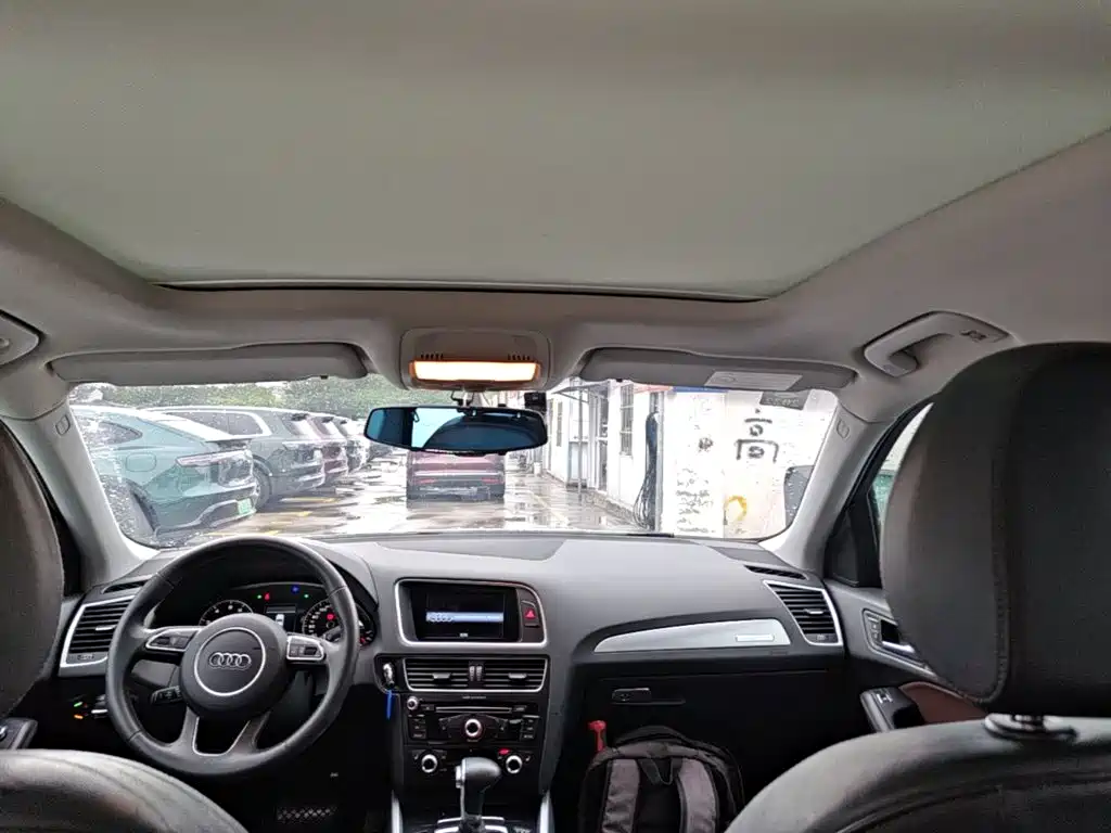 Audi Q5 2018 2017 Plus 40 TFSI Technology