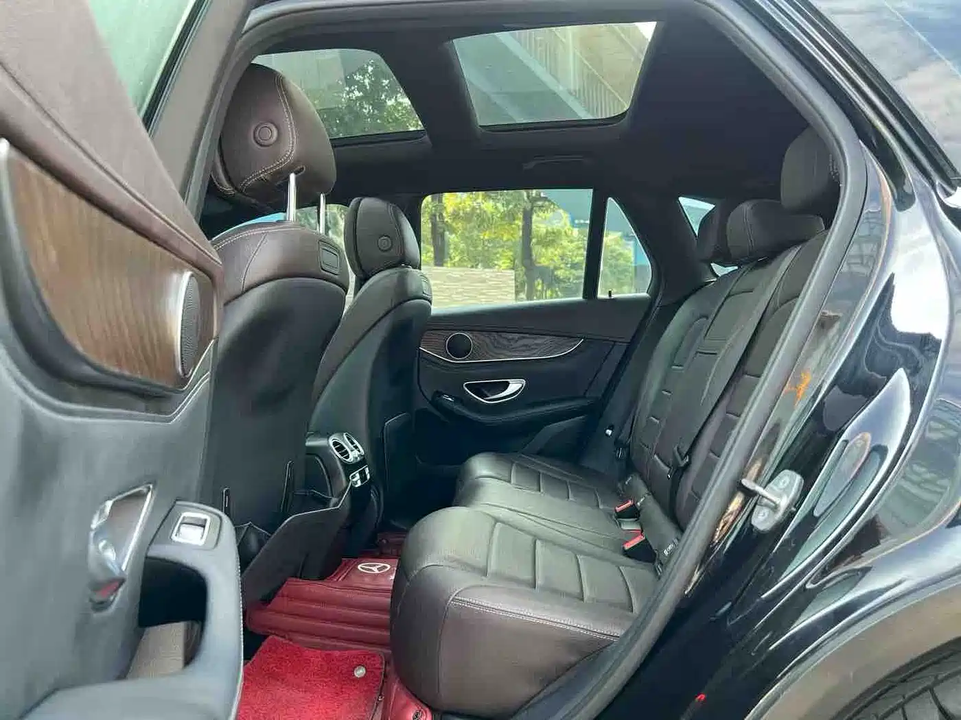 Mercedes-Benz GLC 2018 GLC 300 4MATIC Dynamic фото 6