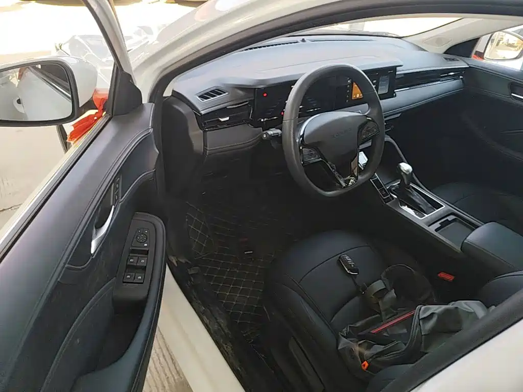 Photo 16 - Roewe i5