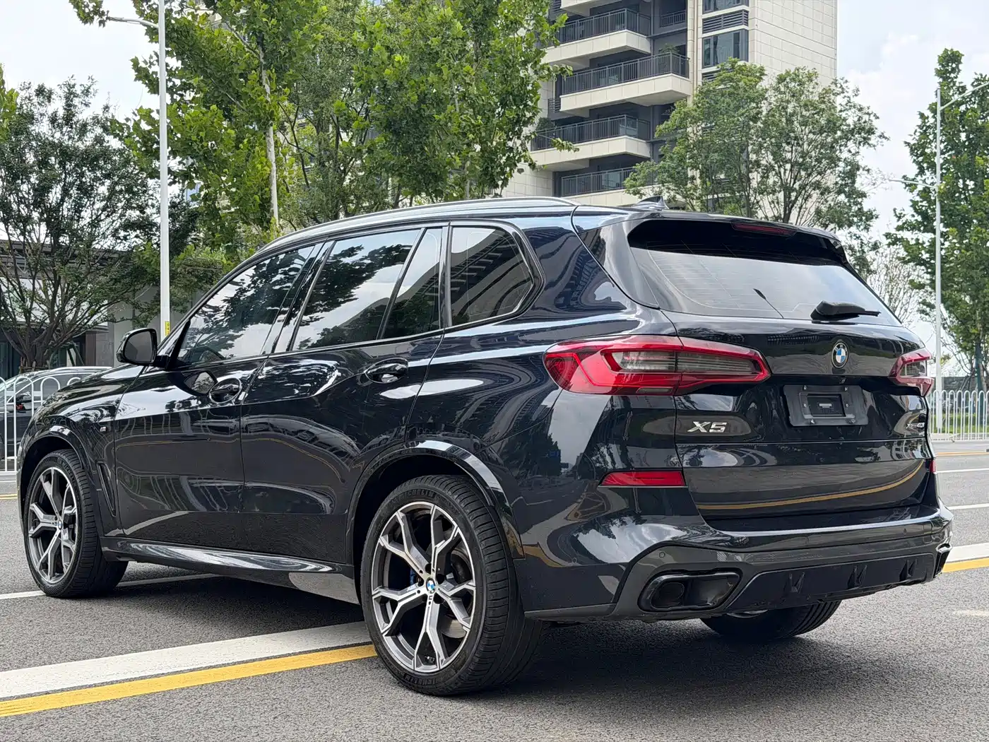 Фото 9 - BMW X5 (Import)