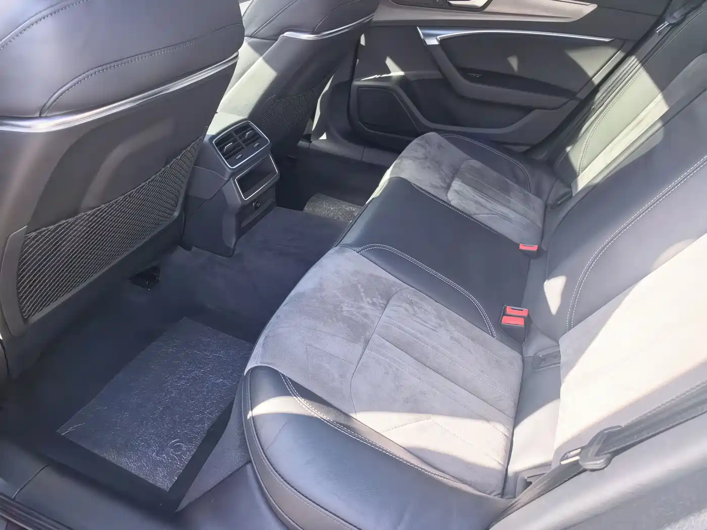 Audi A6L 2020 40 TFSI Luxury Dynamic фото 7
