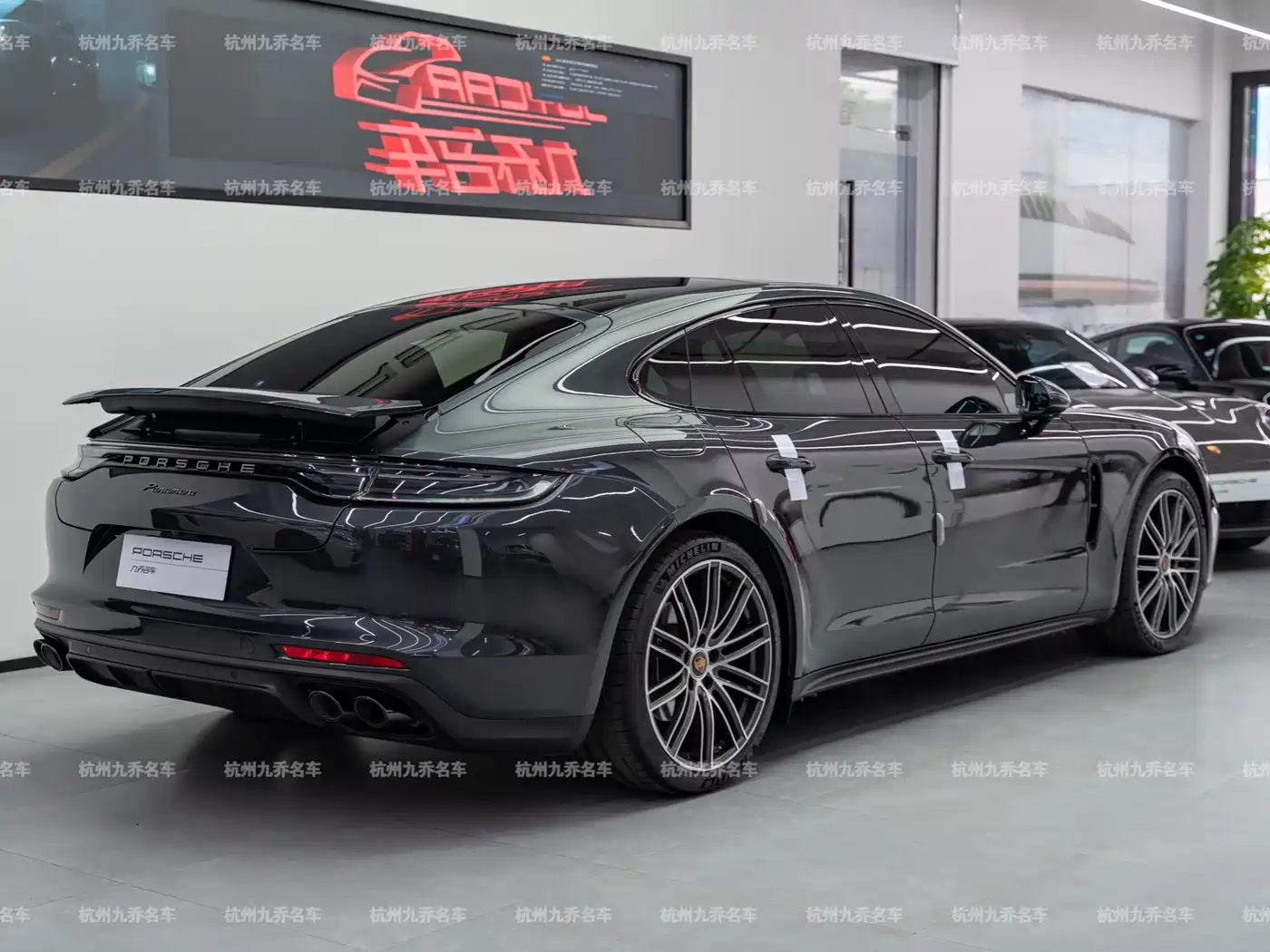 Porsche Panamera 2023 Facelift Panamera 2.9T Platinum Edition фото 7