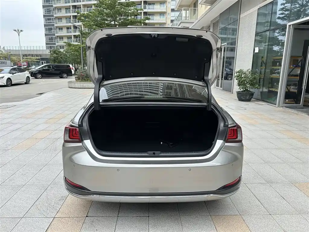 Lexus ES 2020 Model 260 Excellence Edition фото 18